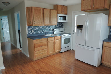 Kitchen - kitchen idea in Philadelphia
