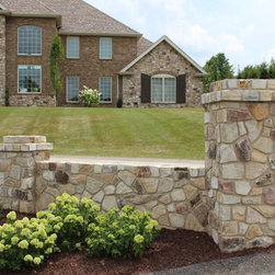 QuarryCut Stone - 40%Split Field 40%Brown 10%Plum 10%Dark - Irregular - Siding And Stone Veneer