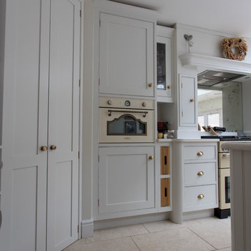 WHITE SHAKER KITCHEN IN BALDOCK