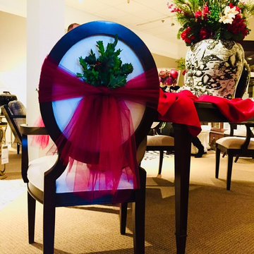 Traditional Holiday Tablescape