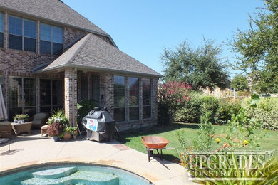 Mountain style home design photo in Dallas