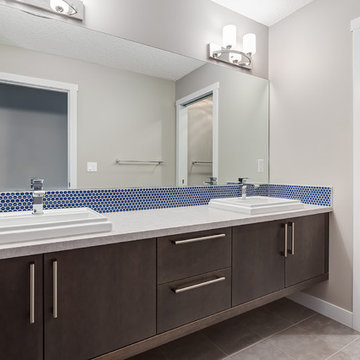 Praise Modern Acreage on Golf Course
