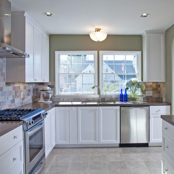 Custom Kitchen Cabinets