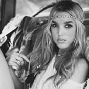 Hayley Tarkenton's photo