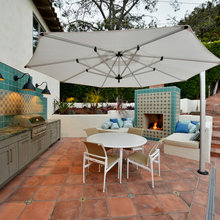 OUTSIDE BBQ AREA
