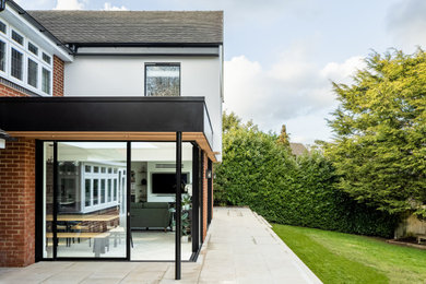 This is an example of a contemporary home in Hertfordshire.