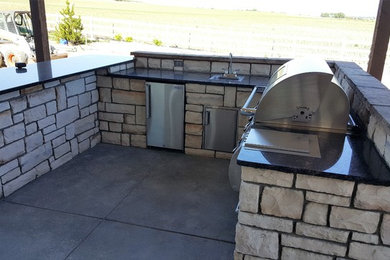 Fire pits and outdoor kitchens