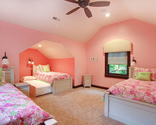 Rustic Bedroom Design Ideas, Remodels & Photos with Pink Walls | Houzz