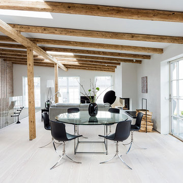 Form 45 / Røget eg + Form 2 / Hvid