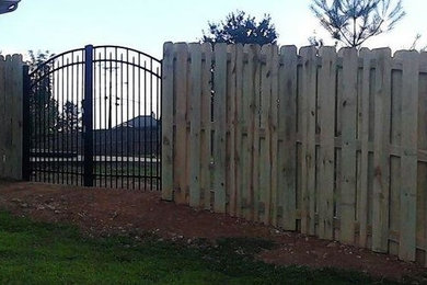 STRAIGHT LINE FENCING