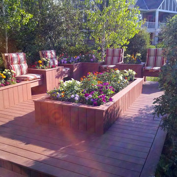 Traditional Outdoor Living