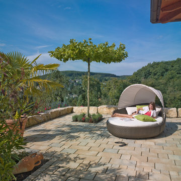 Urlaubsgefühle auf der Terrasse mit mediterranem Flair.