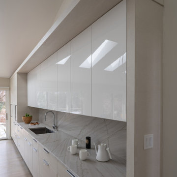 Contemporary with a Neutral Colorway in Potomac, MD