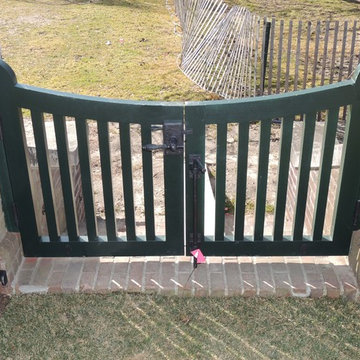 Short garden gate hardware double gate