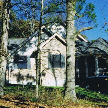 Wildhorse Creek - Custom home overlooking lake