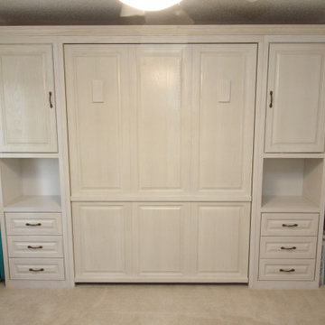 Traditional Murphy Wall Bed with a 3" Crown, 2 Block Legs, and Side Piers
