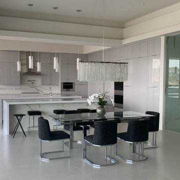 Custom Kitchen Cabinets
