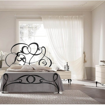 Scroll Beds, Black