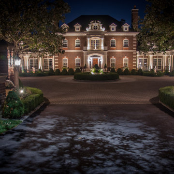 Landscape Lighting Adds Outdoor Magic to Stately Ohio Home