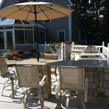 BBQ Grills and Outdoor Kitchens