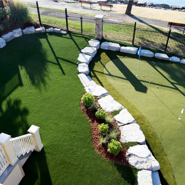 Golf and Putting Greens with Artificial Grass