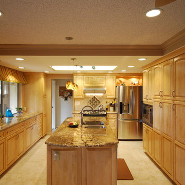 Citrus Heights Maple Kitchen