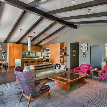 living room/kitchen/dining