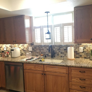 Kraftmaid Quarter Sawn Oak