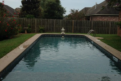Transitional pool photo in Miami