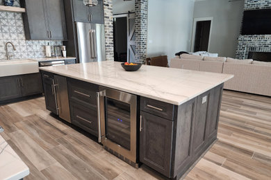 Inspiration for a transitional kitchen remodel in New Orleans