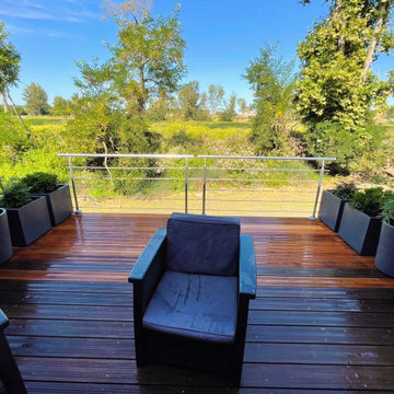 Terrasse suspendue en bois cumaru