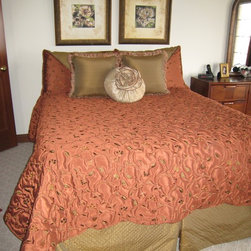 Master Suite in rural Randolph Co. - Bed Pillows
