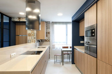 Kitchen - kitchen idea in Minneapolis