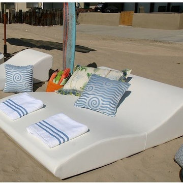 Sunbathe on the Double Wide Tide Chaise