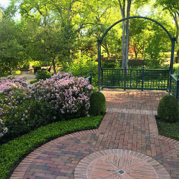 Fort Worth Estate Garden