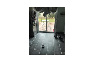 Entry floor