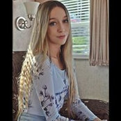 Alyson Ouellet's photo