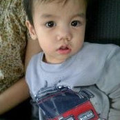 Ayu Saputra's photo