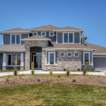 1.5-story custom Brandenburg - modern finishes