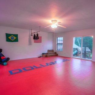 オクラホマシティのトラディショナルスタイルのおしゃれなホームジムの写真