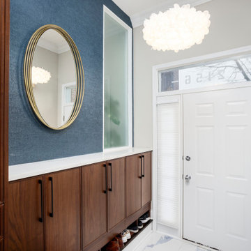 Chicago West Loop Signature Renovation: Kitchen, Entrance & Powder Room Revival