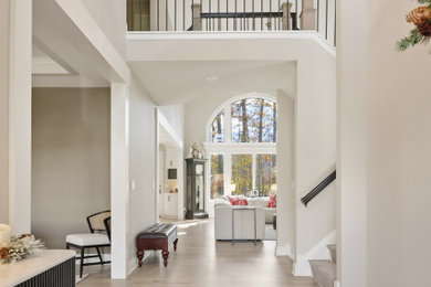 Example of a transitional home design design in Cleveland