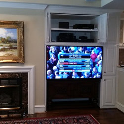 Green Resident new TV/Audio system - Home Electronics