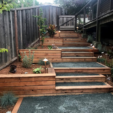 Decomposed Granite Integrated with Wood Steps