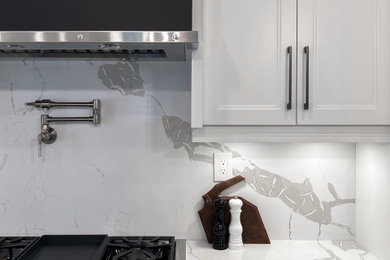 Inspiration for a transitional kitchen remodel in Toronto