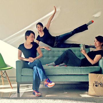 Blue Tufted Sofa w/ Three Ladies | The Sofa Company