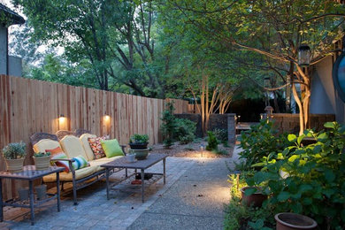 Design ideas for a traditional garden in Sacramento.