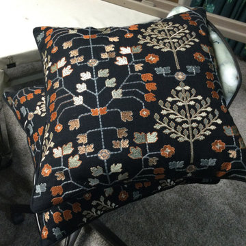 Coordinating Pillows w/ Patio Door Drapery