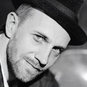 Billy Novik's photo