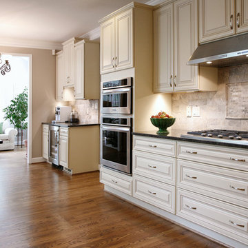 Ample storage, new cooktop and double oven